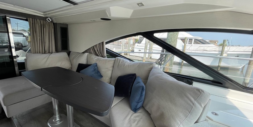 Sea Ray 510 Sundancer