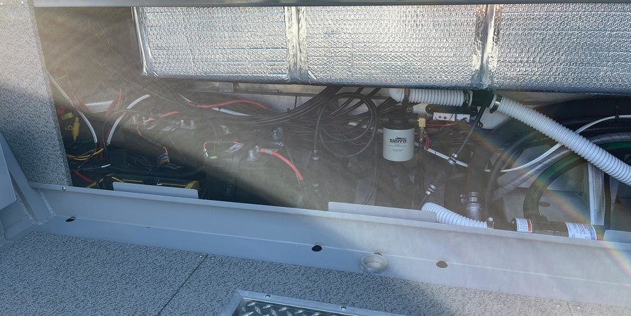 Hewescraft 210 sea runner et