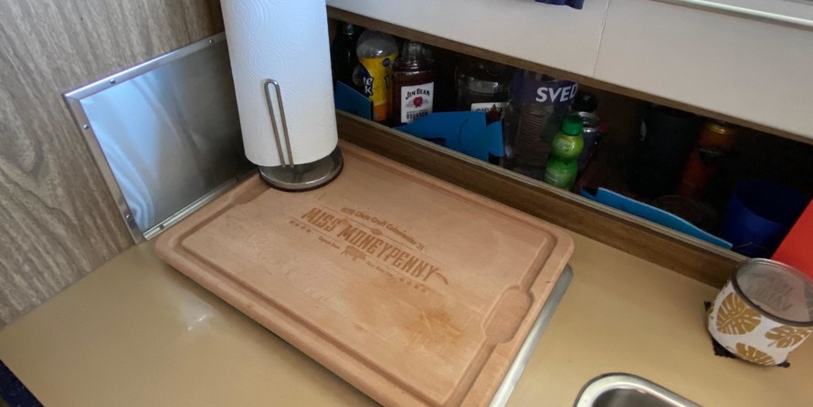 Chris-Craft Commander 44