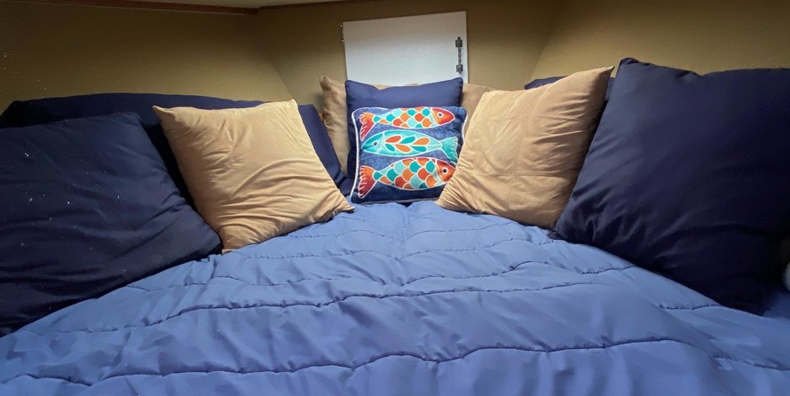 Chris-Craft Commander 44