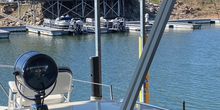 Chris-Craft Commander 44