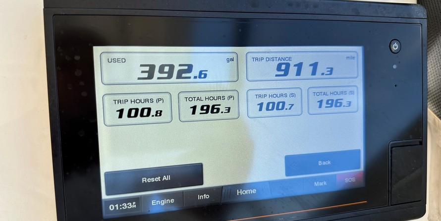 Grady-White Freedom 275