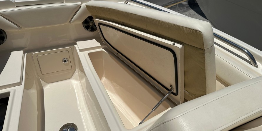 Grady-White Freedom 275