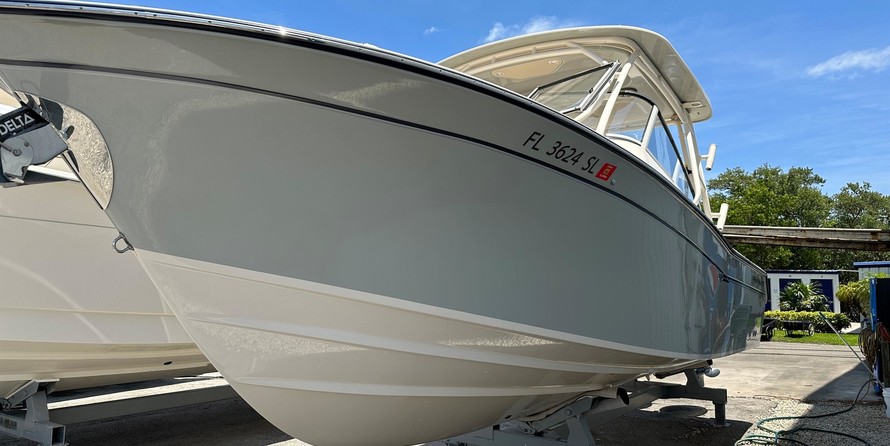 Grady-White Freedom 275