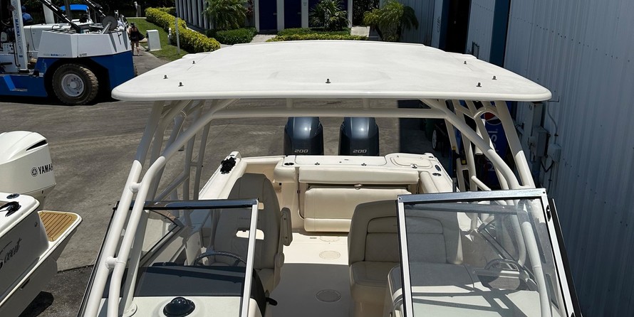 Grady-White Freedom 275