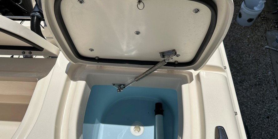 Grady-White Freedom 275