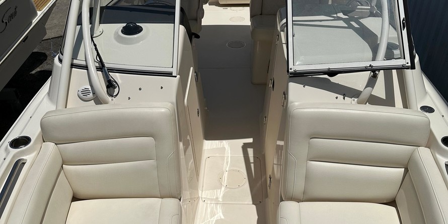 Grady-White Freedom 275