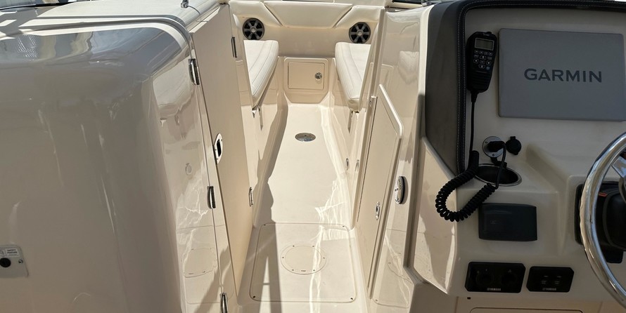 Grady-White Freedom 275