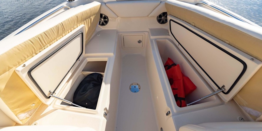 Grady-White Freedom 275