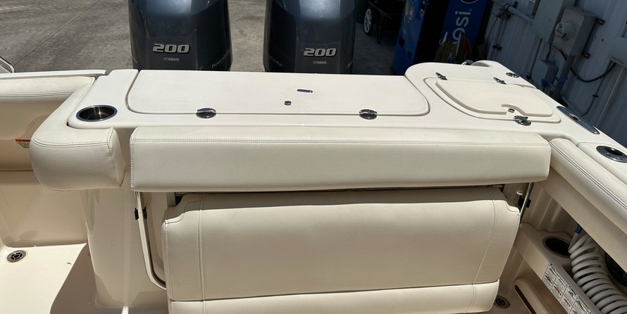 Grady-White Freedom 275