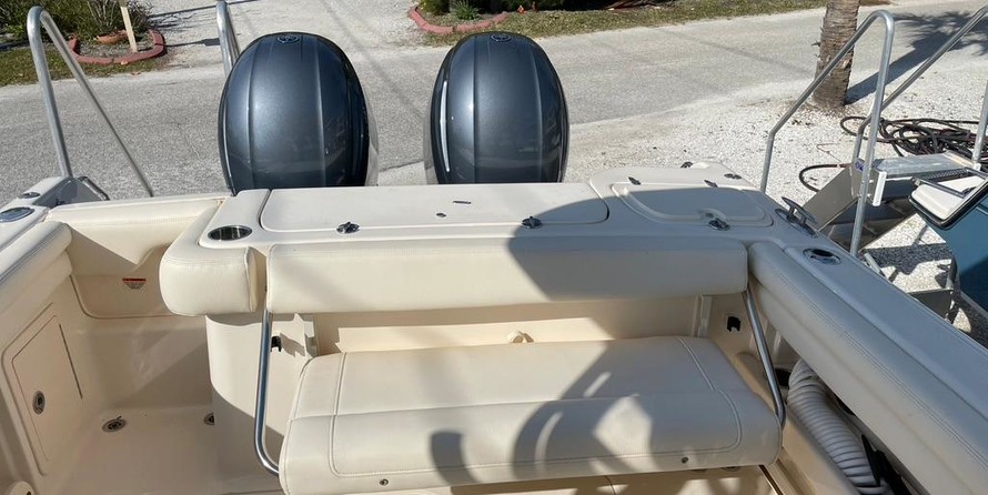 Grady-White Freedom 275