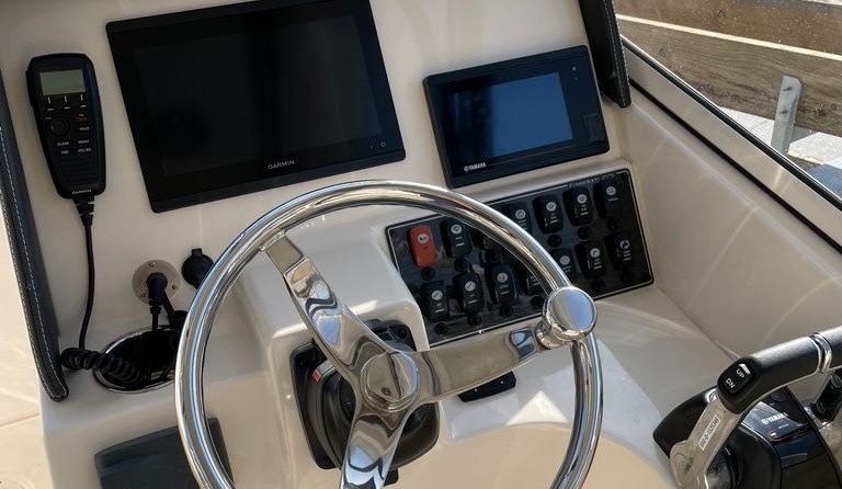 Grady-White Freedom 275