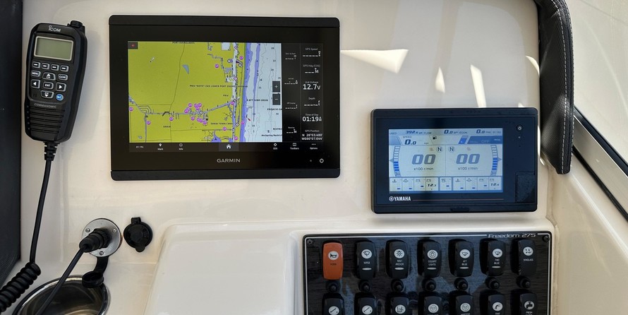 Grady-White Freedom 275