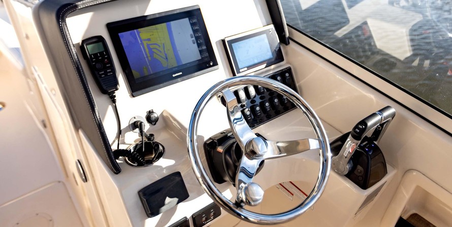 Grady-White Freedom 275