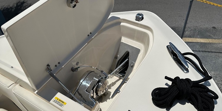 Grady-White Freedom 275