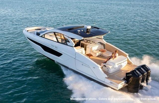 Cruisers Yachts 50 Cantius