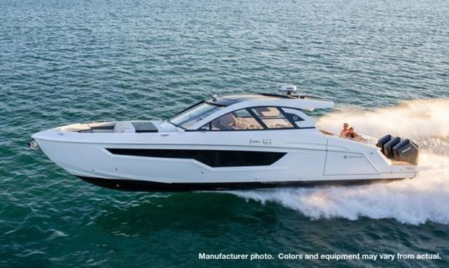 Cruisers Yachts 50 Cantius