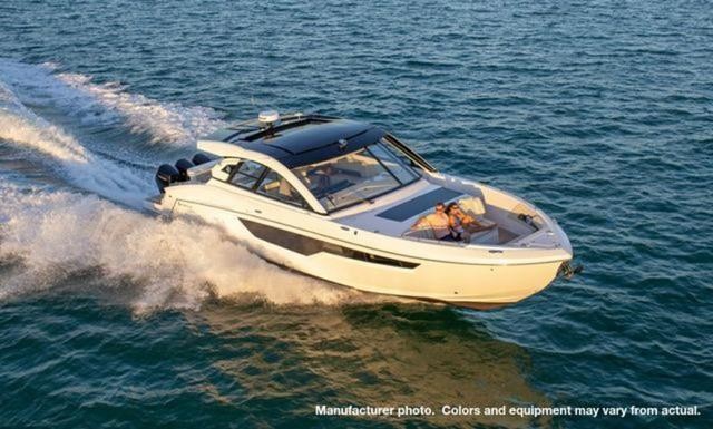 Cruisers Yachts 50 Cantius