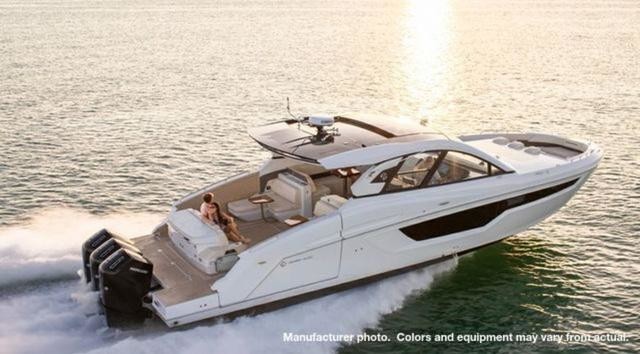 Cruisers Yachts 50 Cantius