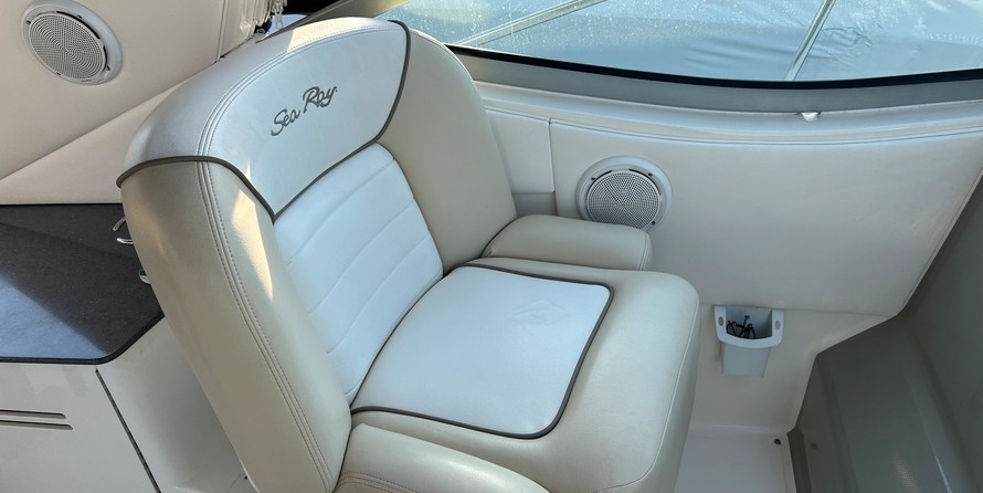 Sea Ray 350 Sundancer