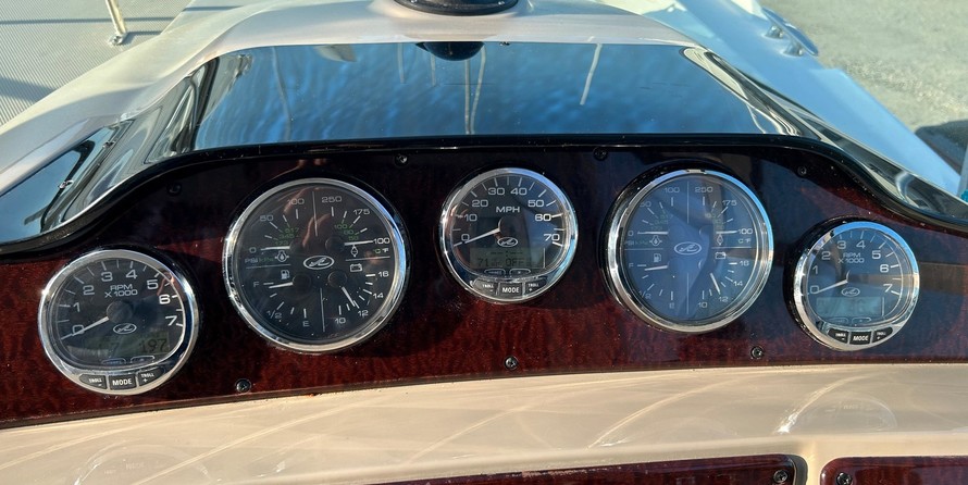 Sea Ray 350 Sundancer