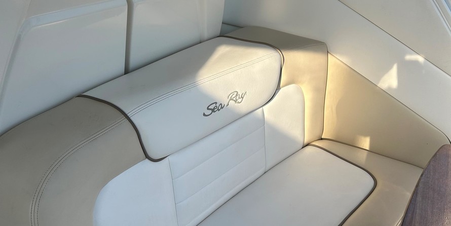 Sea Ray 350 Sundancer