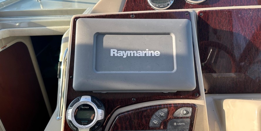 Sea Ray 350 Sundancer