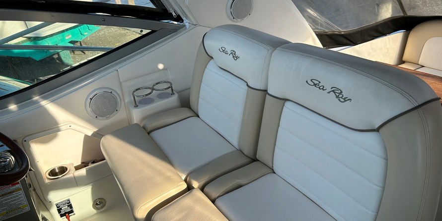 Sea Ray 350 Sundancer