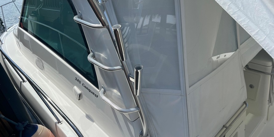 Boston Whaler 345 Conquest