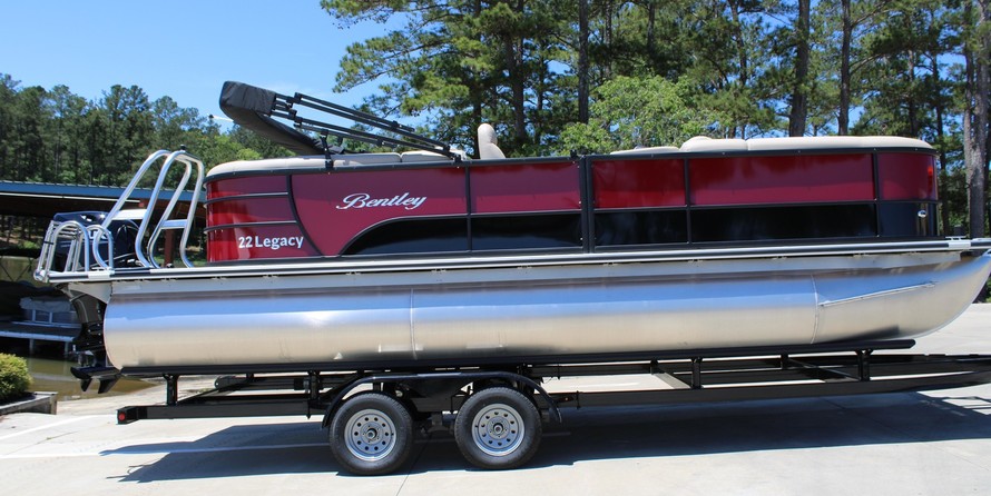 Premier Pontoons Navigator 220