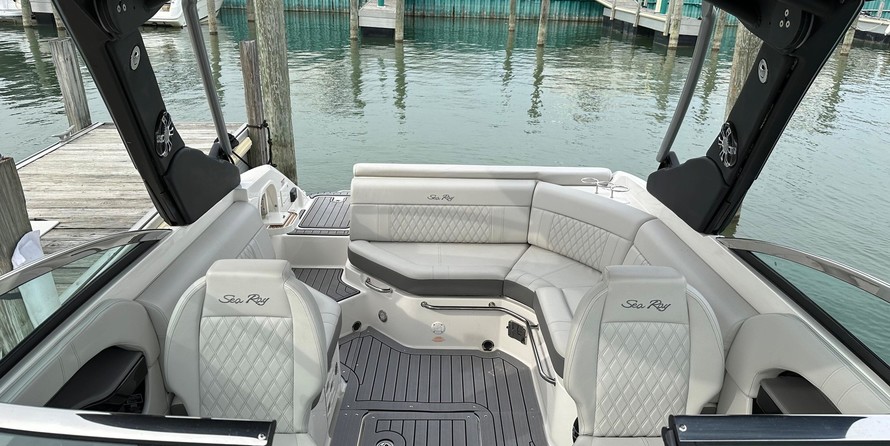 Sea Ray 250 SLX