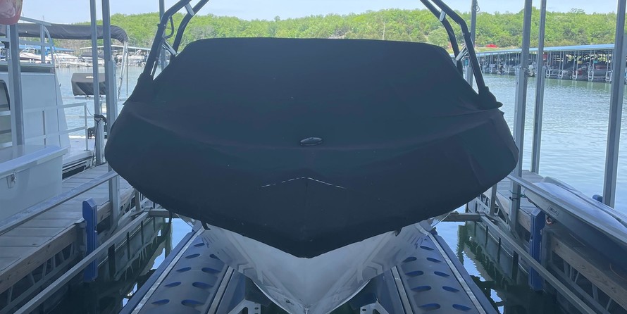 Four winns 220 horizon