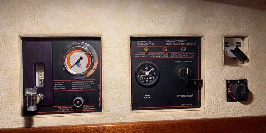 Amel Super Maramu 2000