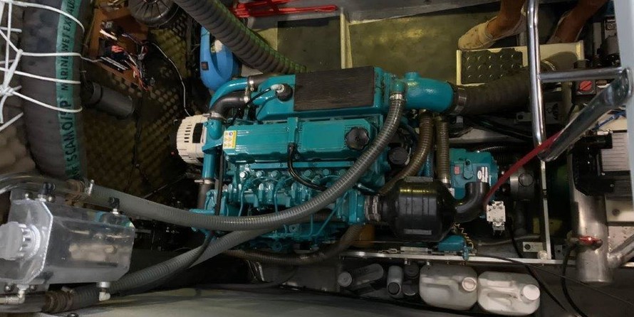 Amel Super Maramu 2000