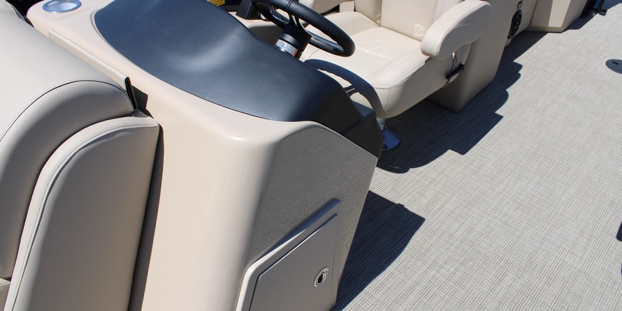 Premier Pontoons Navigator 220
