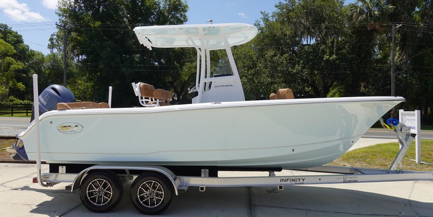 Sea Ray hunt ultra 211