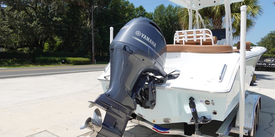 Sea Ray hunt ultra 211