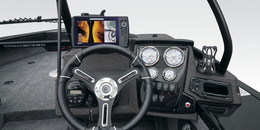 Tracker Targa V-19 WT