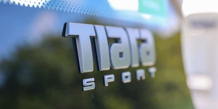 Tiara sport 34 ls