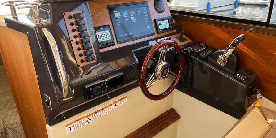 Ranger Tugs R-27