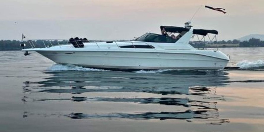 Sea ray 400 express cruiser