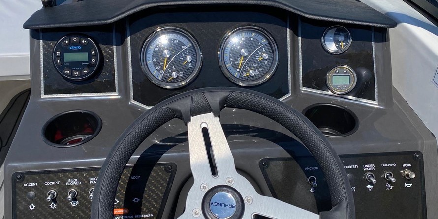 Bayliner VR5 BOWRIDER