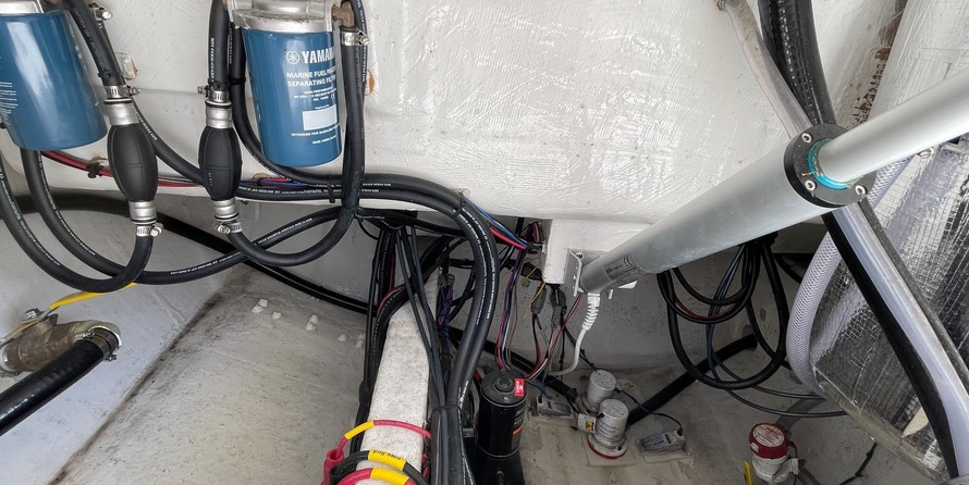 Cobia 217 center console