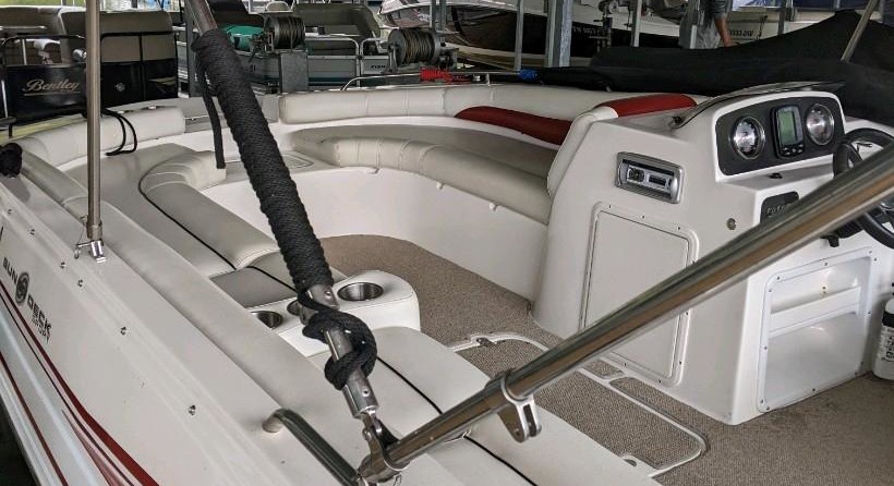 Hurricane 201 sundeck sport