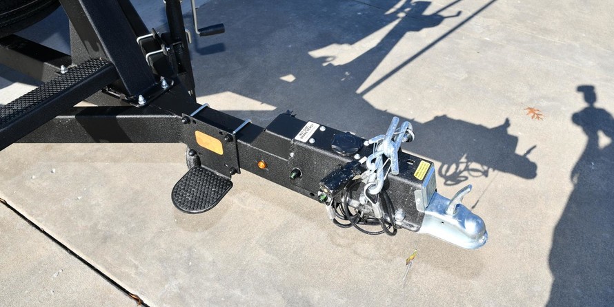 Sun Tracker Party Barge 20 DLX