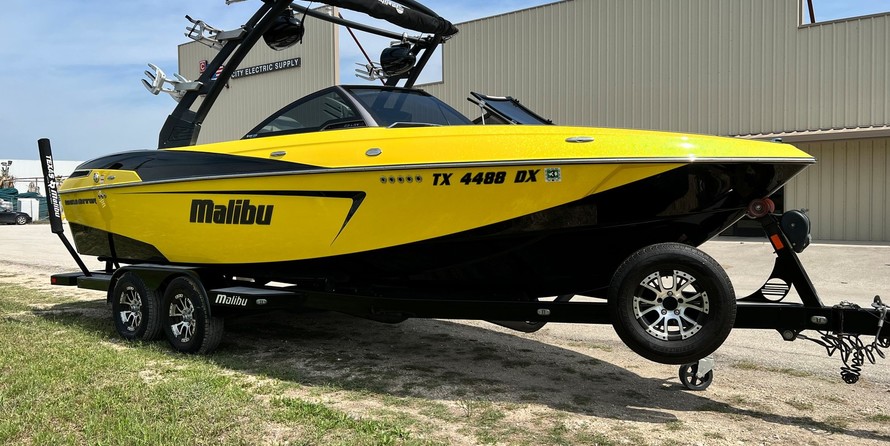 Malibu Wakesetter 23 LSV