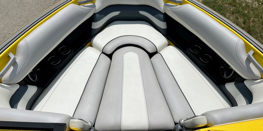 Malibu Wakesetter 23 LSV