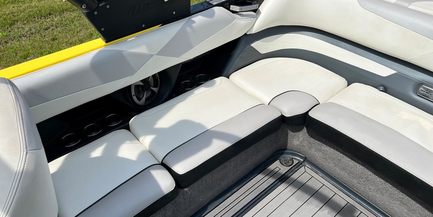 Malibu Wakesetter 23 LSV