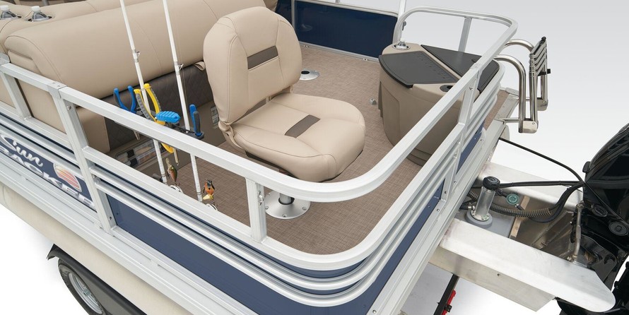 Sun Tracker Fishin Barge 20 DLX