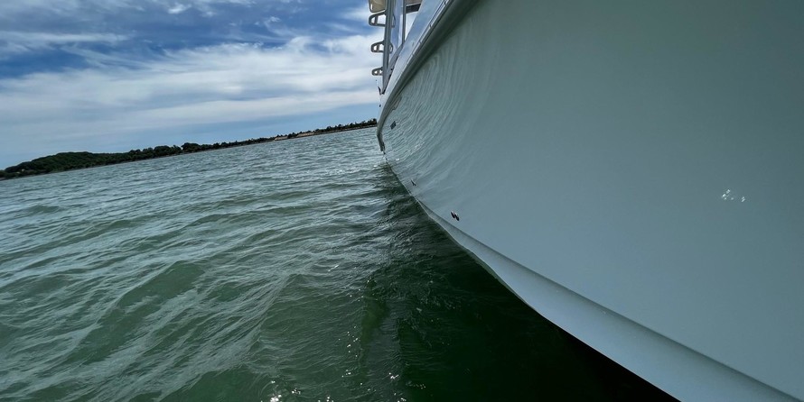 Boston Whaler 350 Realm